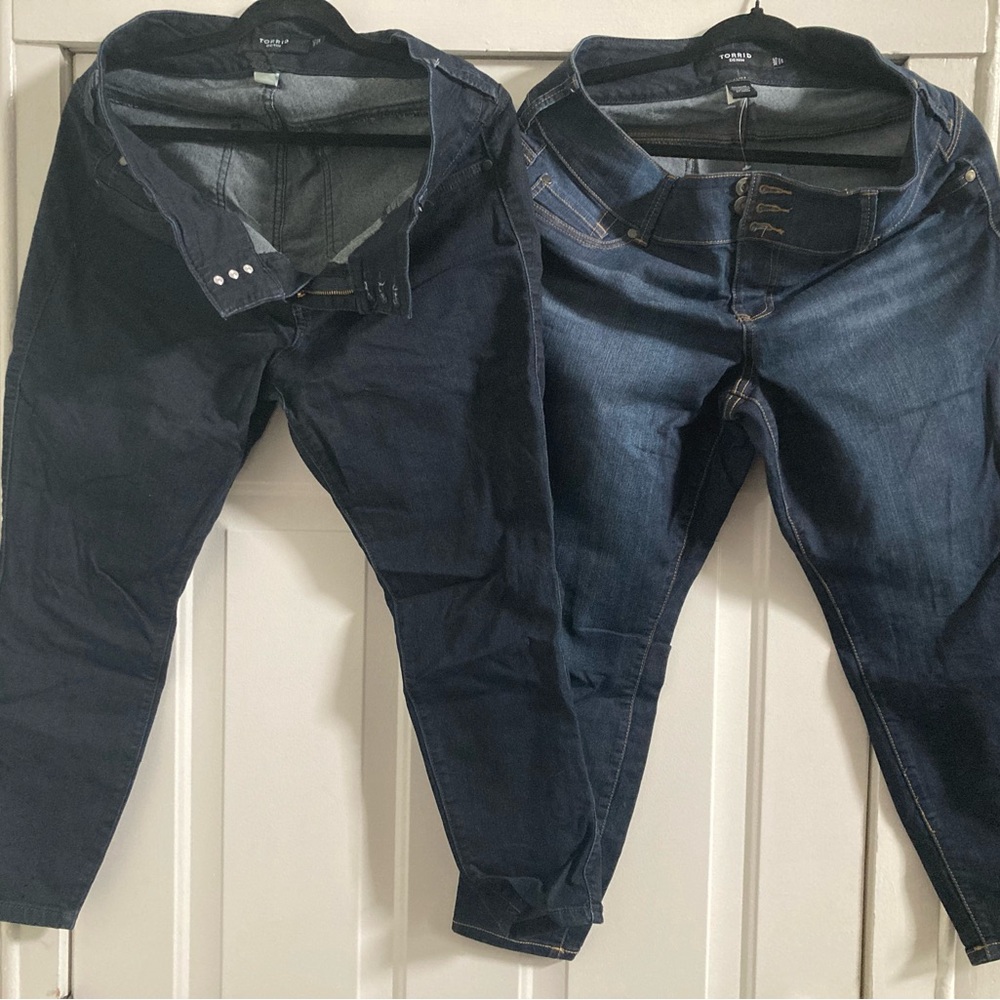 Set of 2 Torrid Dark and Medium Blue Skinny Jeans